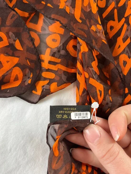 Louis Vuitton Stephen Sprouse Limited Edition Graffiti scarf - Picture 4 of 8